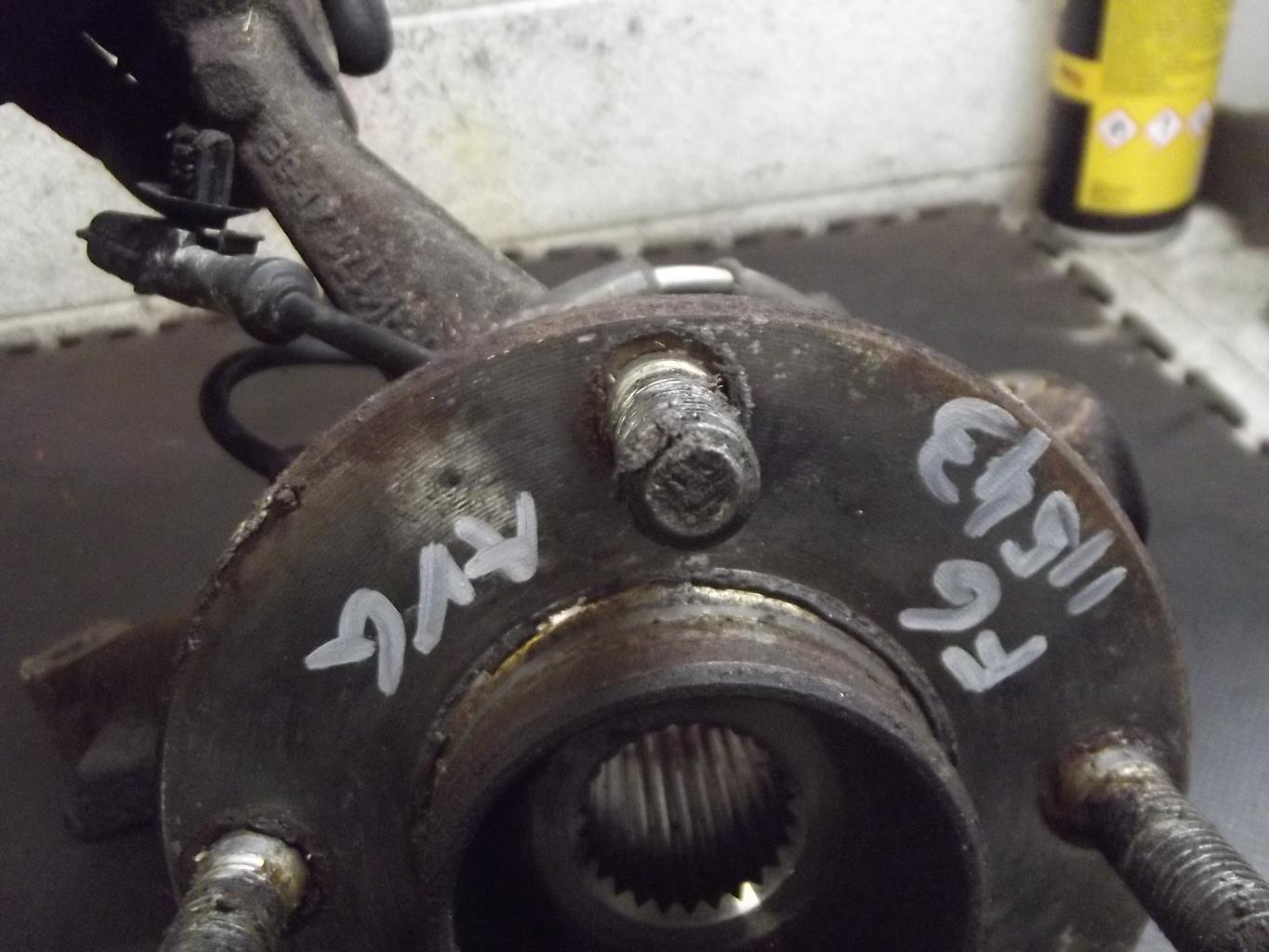 Fusee avant gauche FORD FIESTA 6 PHASE 1 Essence - 1