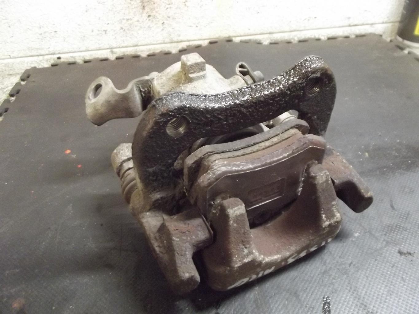 Etrier arriere gauche (freinage) FORD TRANSIT 4 Diesel - 1