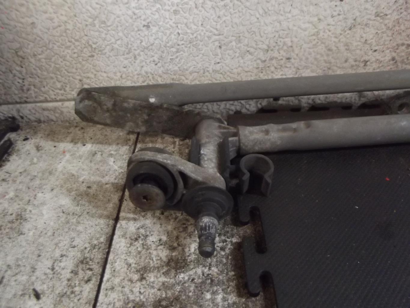 Mecanisme d'essuie glace VOLKSWAGEN GOLF 5 Essence - 1