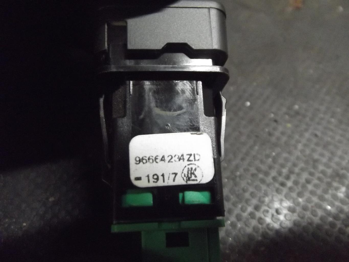 Bouton/Interrupteur CITROEN C4 2 PHASE 2 Diesel - 1