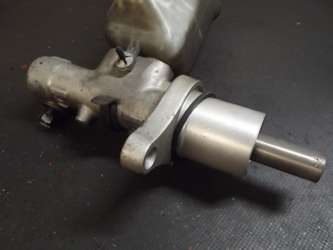 Maitre cylindre (freinage) CITROEN C5 2 Diesel - 1