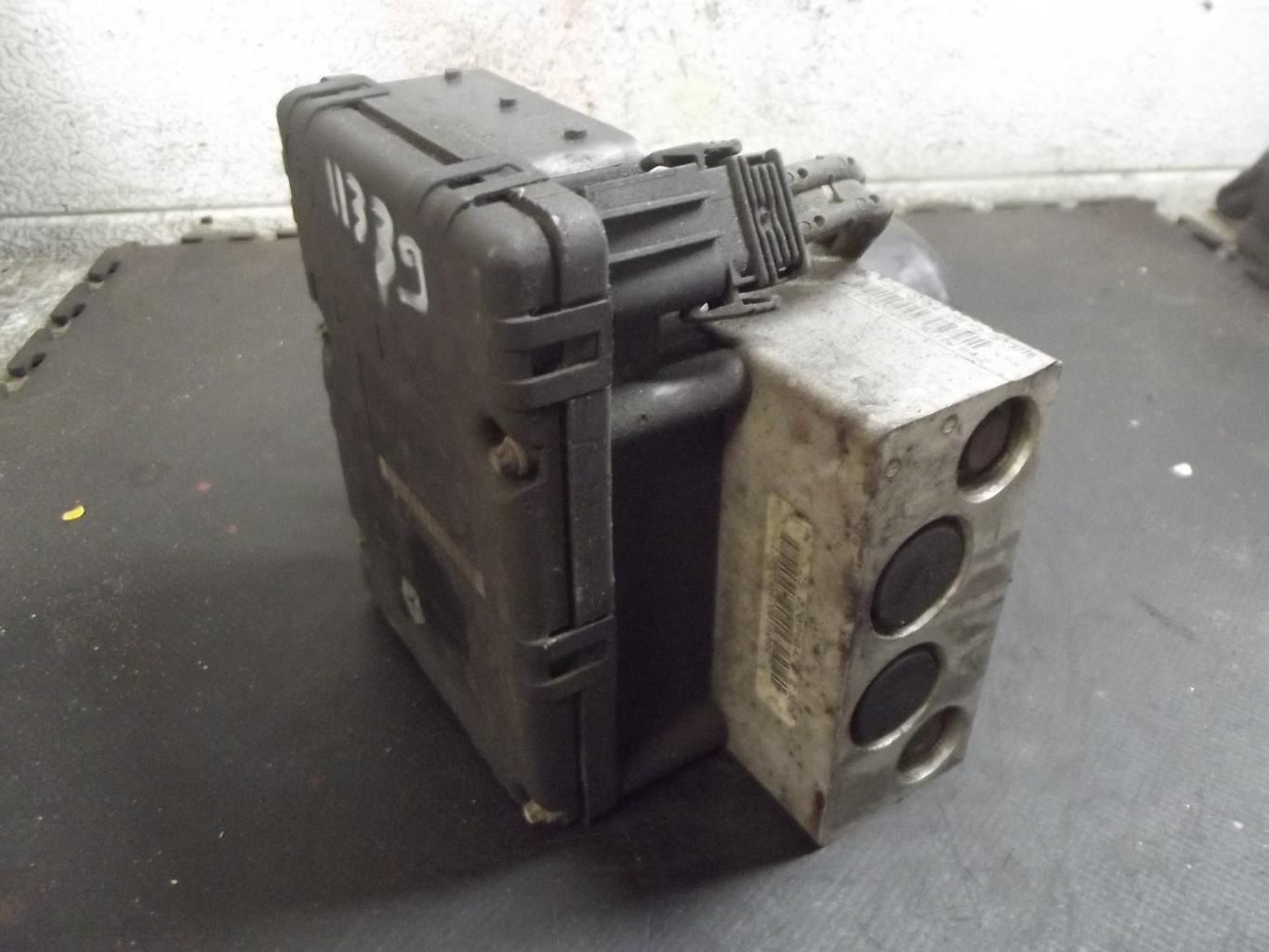 Bloc ABS (freins anti-blocage) CHRYSLER PT CRUISER PHASE 1 BREAK Diesel - 1