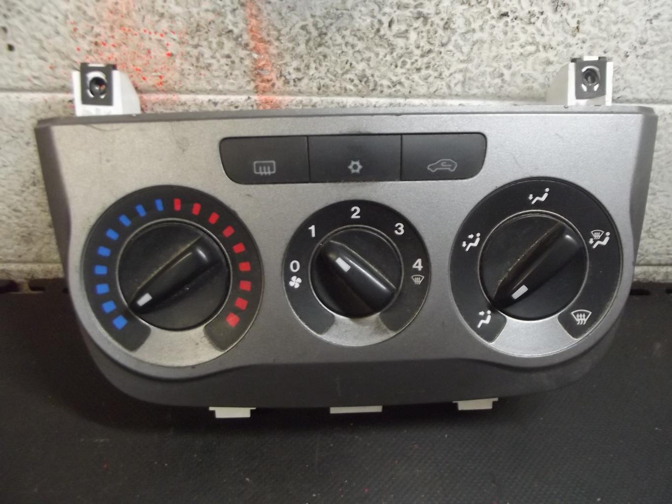 Commande chauffage FIAT PUNTO EVO 3 Diesel - 1