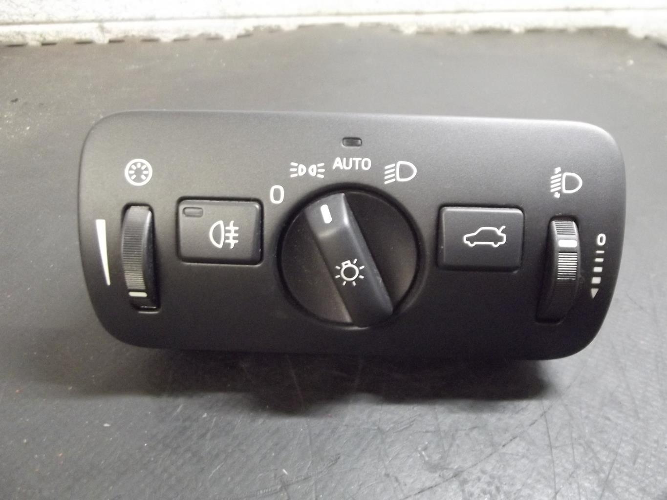 Commande de phare VOLVO V 40 2 PHASE 1 BREAK Diesel - 1