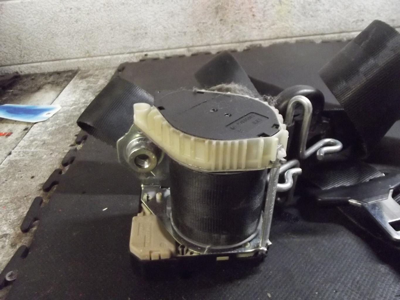 Ceinture avant gauche FORD FOCUS 2 PHASE 2 Diesel - 1