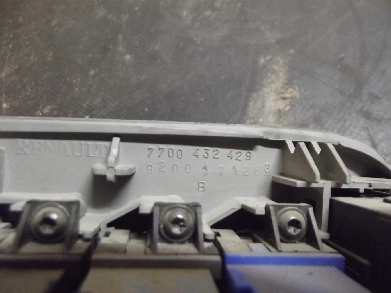 Commande de reglage hauteur de phare RENAULT SCENIC 1 PHASE 2 Diesel - 1