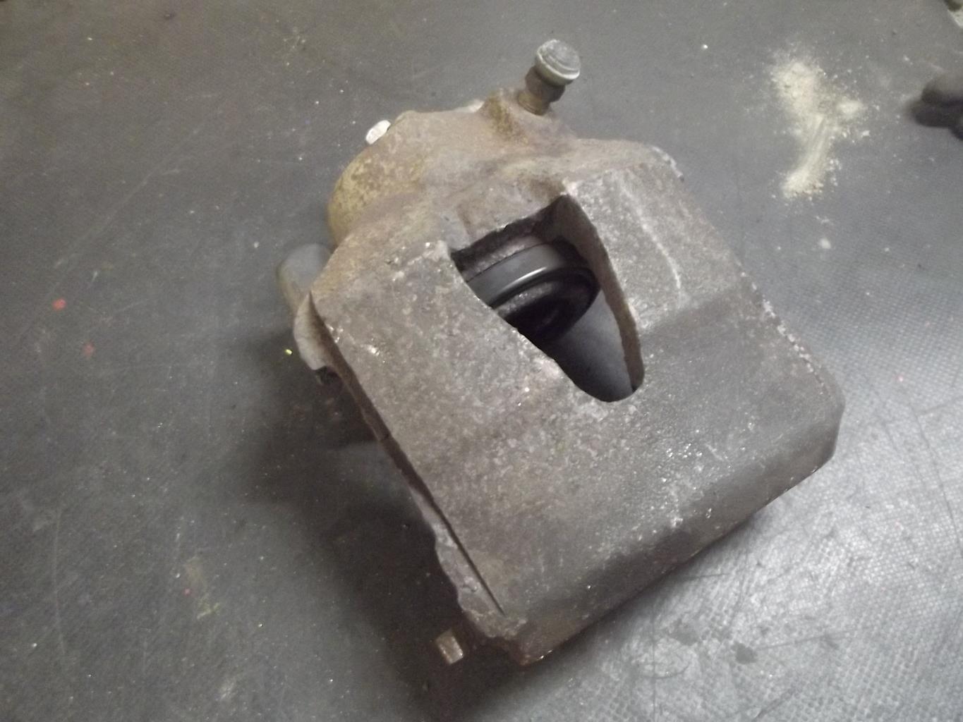 Etrier avant gauche (freinage) SEAT TOLEDO 2 Diesel - 1
