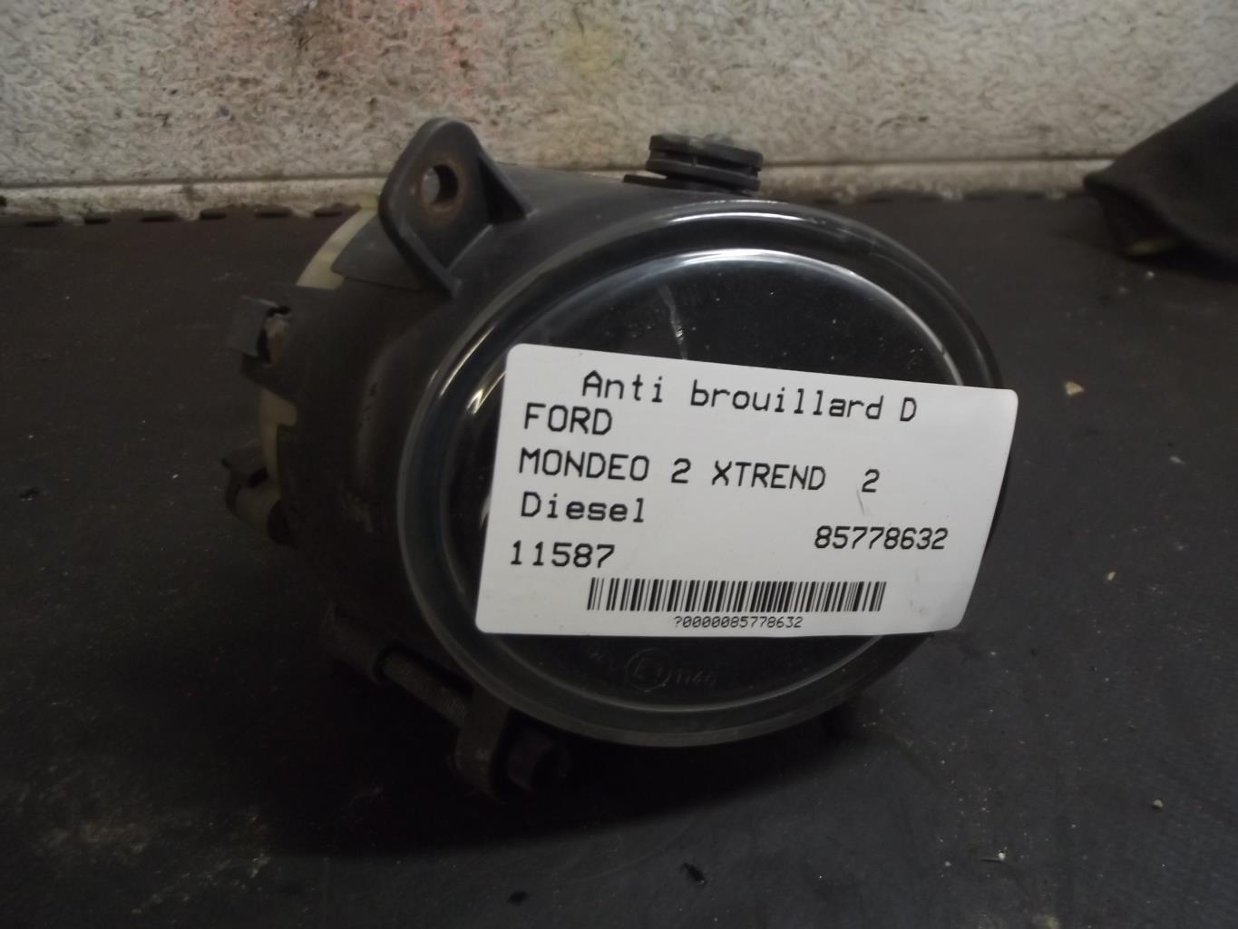 Anti brouillard droit (feux) FORD MONDEO 2 Diesel - 1