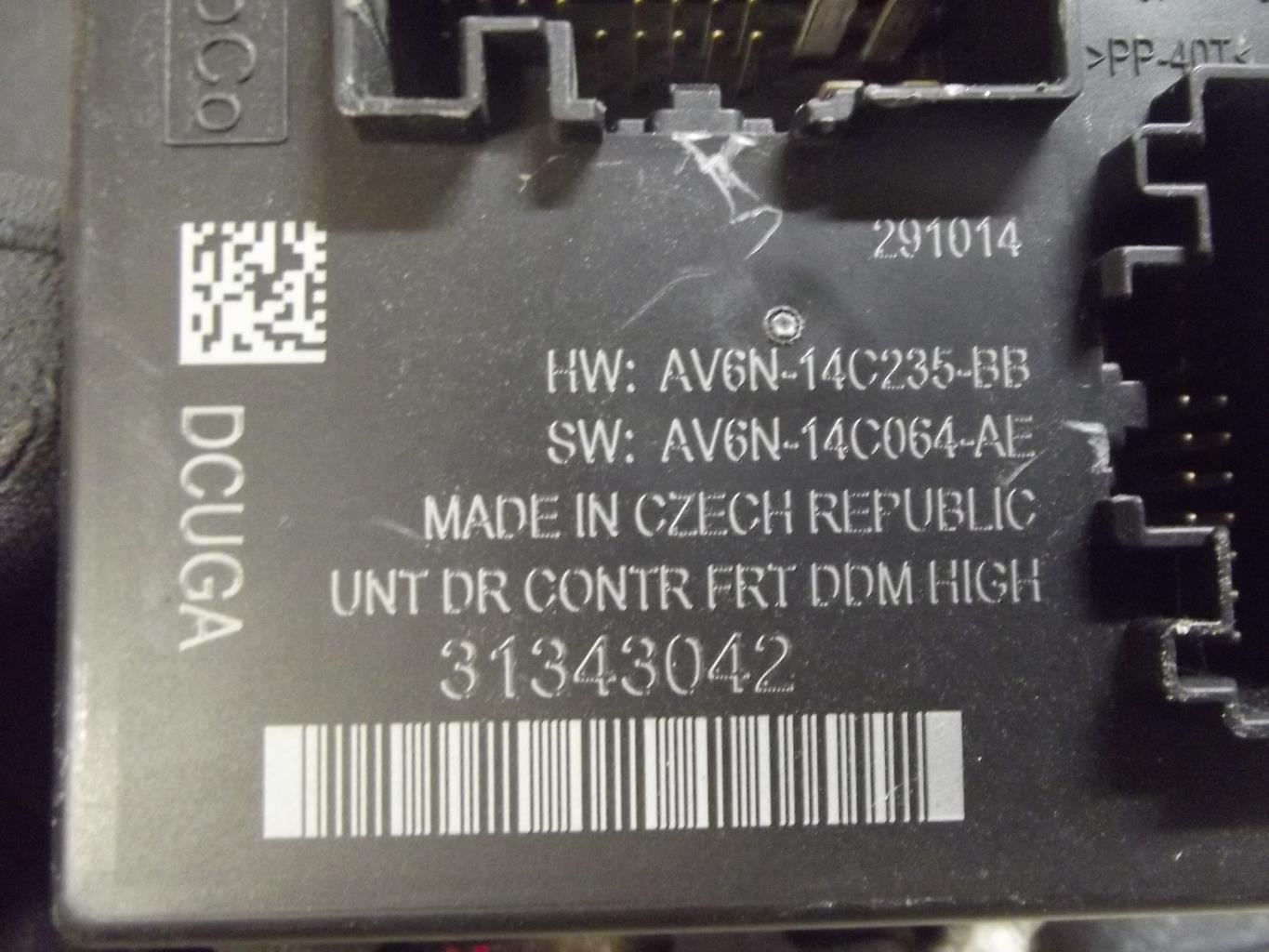 Boitier de centralisation VOLVO V 40 2 PHASE 1 BREAK Diesel - 1