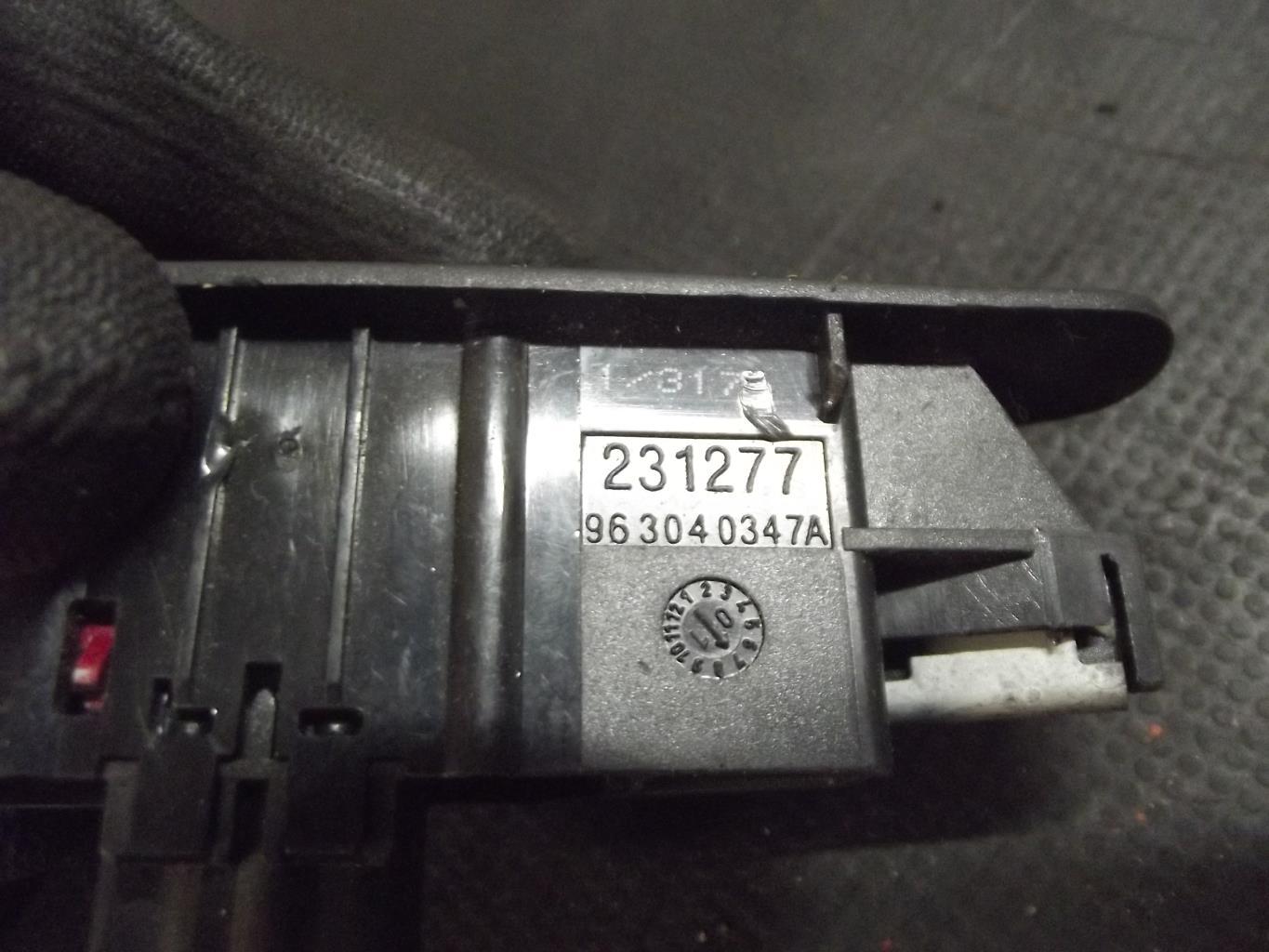 Bouton de warning PEUGEOT 406 PHASE 2 Diesel - 1