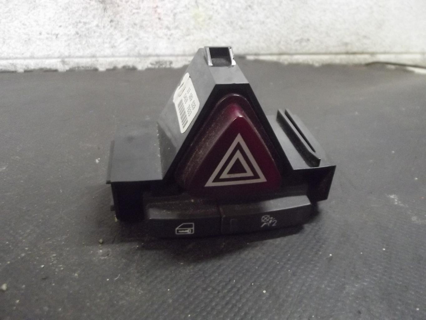 Bouton de warning OPEL CORSA D PHASE 1 Essence - 1