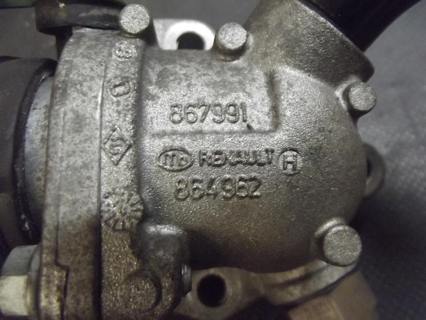Boitier eau RENAULT CLIO 2 PHASE 1 Essence - 1