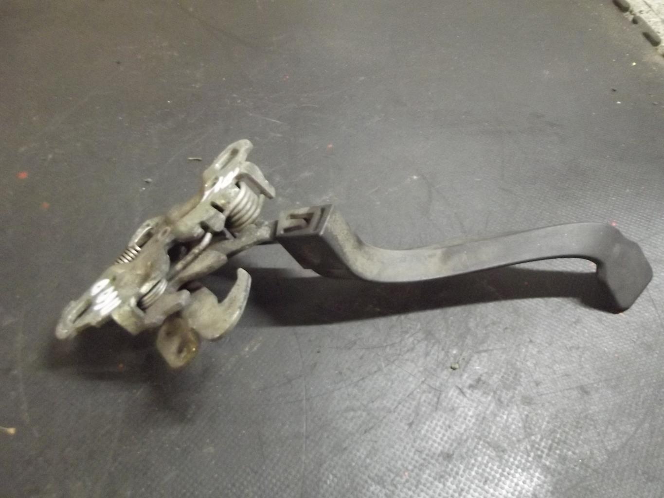 Serrure de capot CITROEN DS4 PHASE 1 Diesel - 1