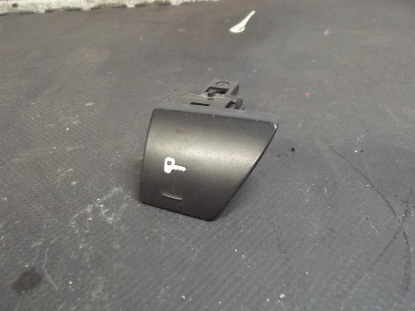 Commande de fermeture centralisee PEUGEOT 307 PHASE 1 Diesel - 1