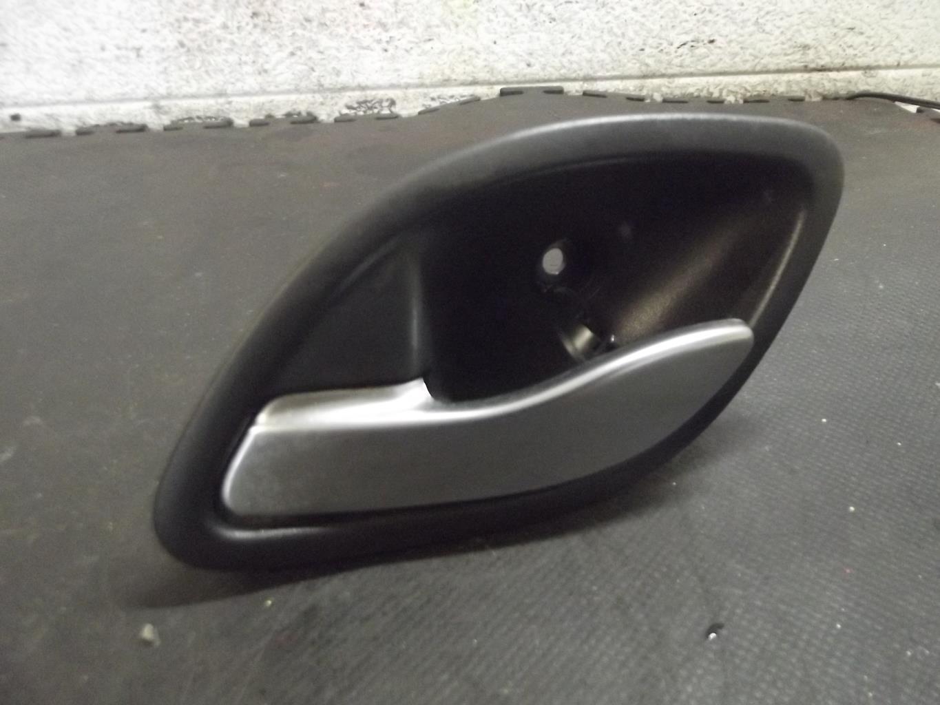 Poignee interieur avant gauche RENAULT LAGUNA 2 PHASE 1 Diesel - 1