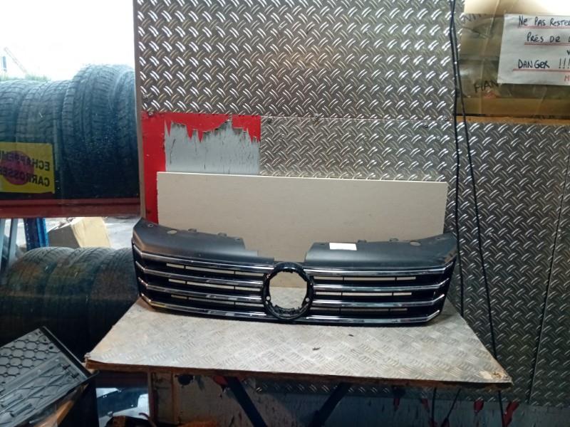 Calandre VOLKSWAGEN PASSAT 6  - 1