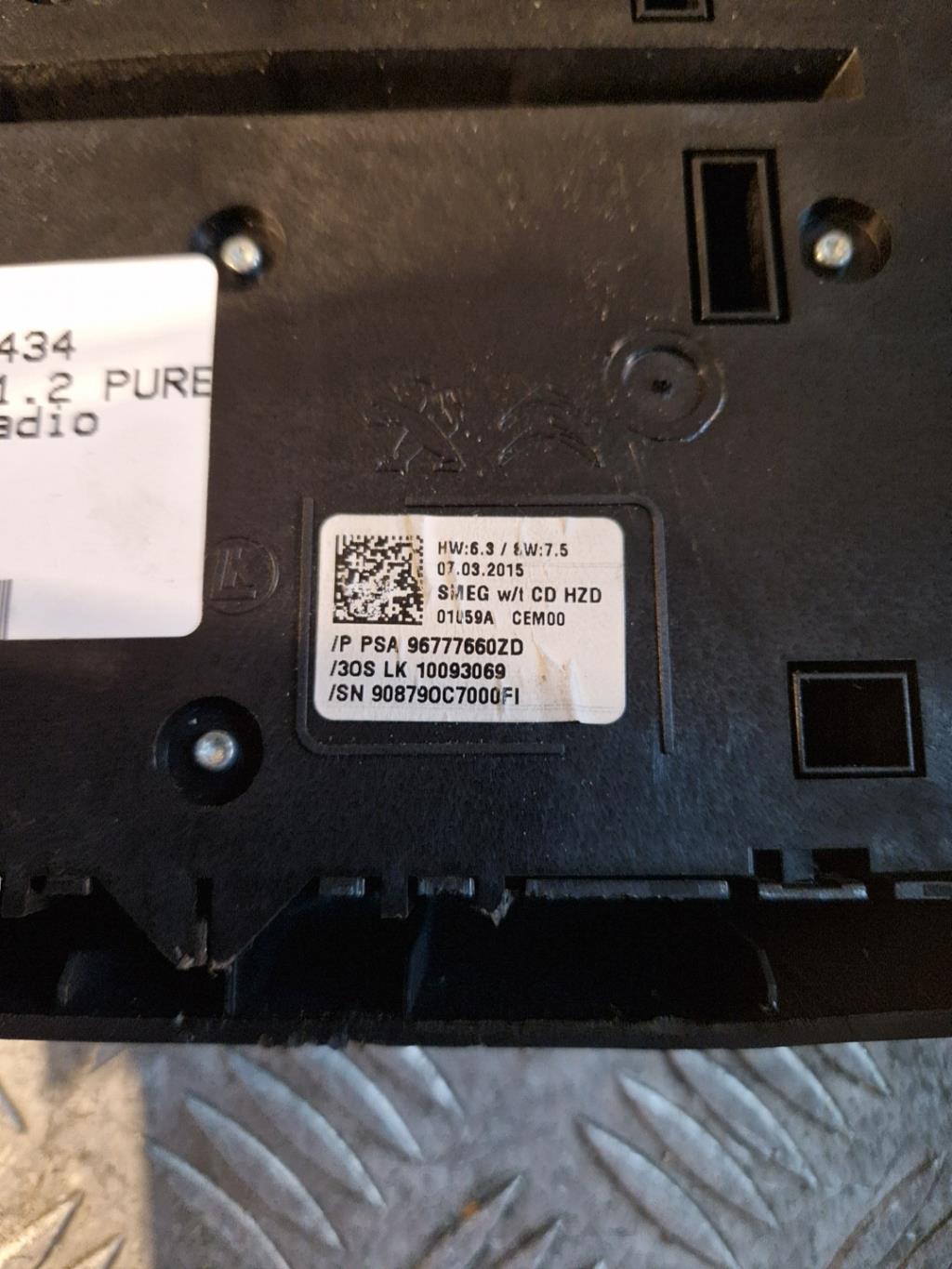 Commande autoradio PEUGEOT 308 2 PHASE 2 Essence - 1