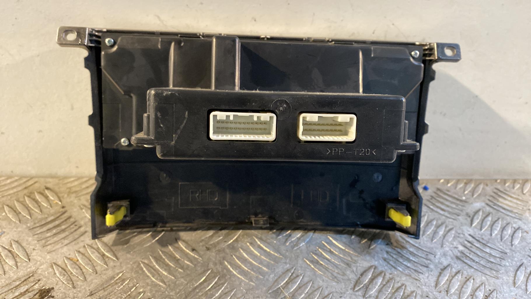 Commande chauffage TOYOTA COROLLA VERSO 2 PHASE 1 Diesel - 1