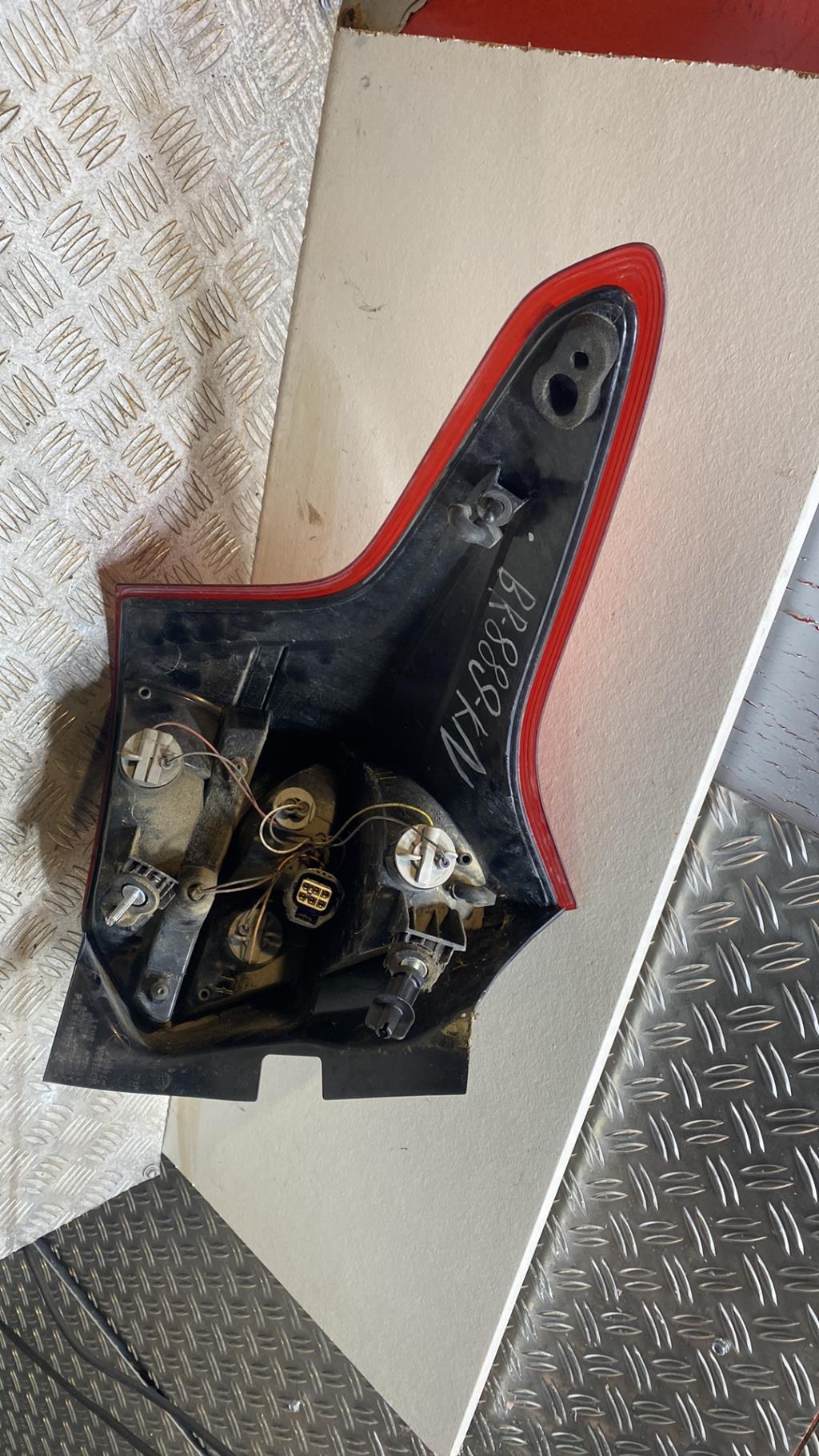 Feu arriere principal droit (feux) FORD FOCUS 3 PHASE 1 Diesel - 1