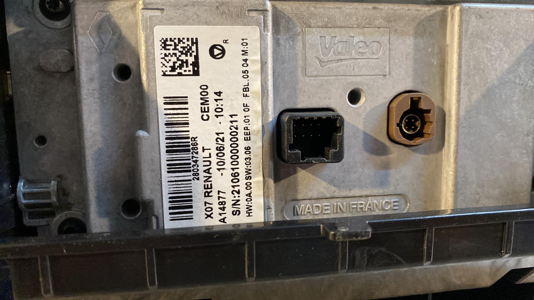 GPS RENAULT TWINGO 3 PHASE 2  - 1