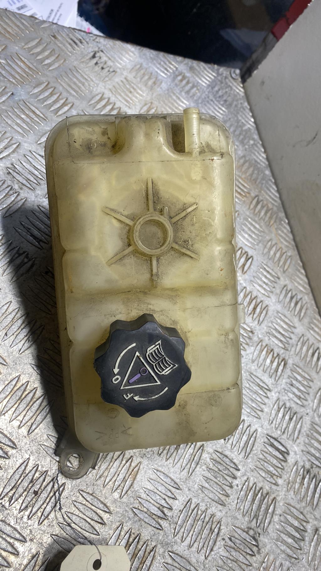 Vase d'expansion PEUGEOT 407 PHASE 1 Diesel - 1