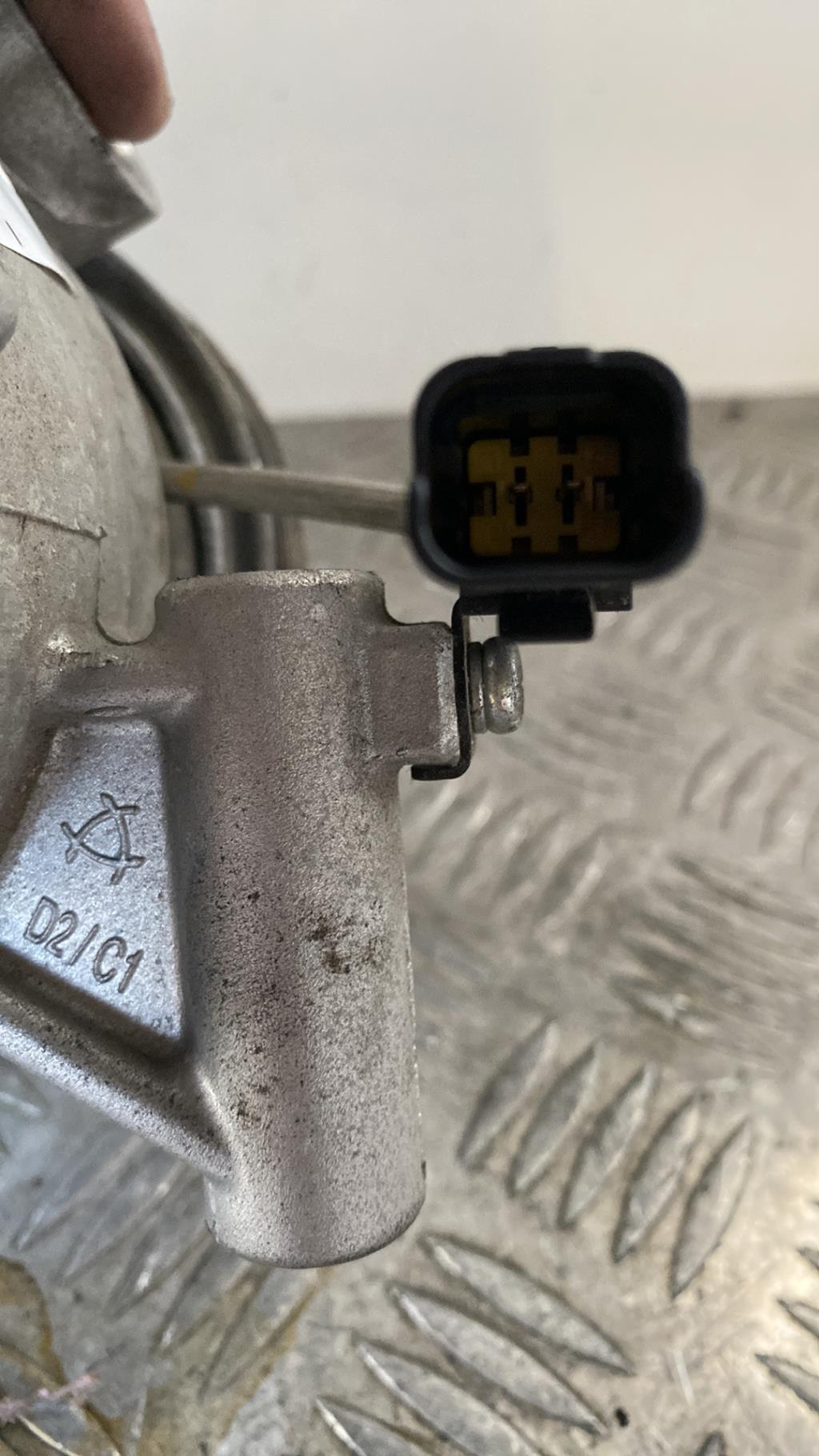 Compresseur clim TOYOTA AYGO 2 PHASE 1 Essence - 1