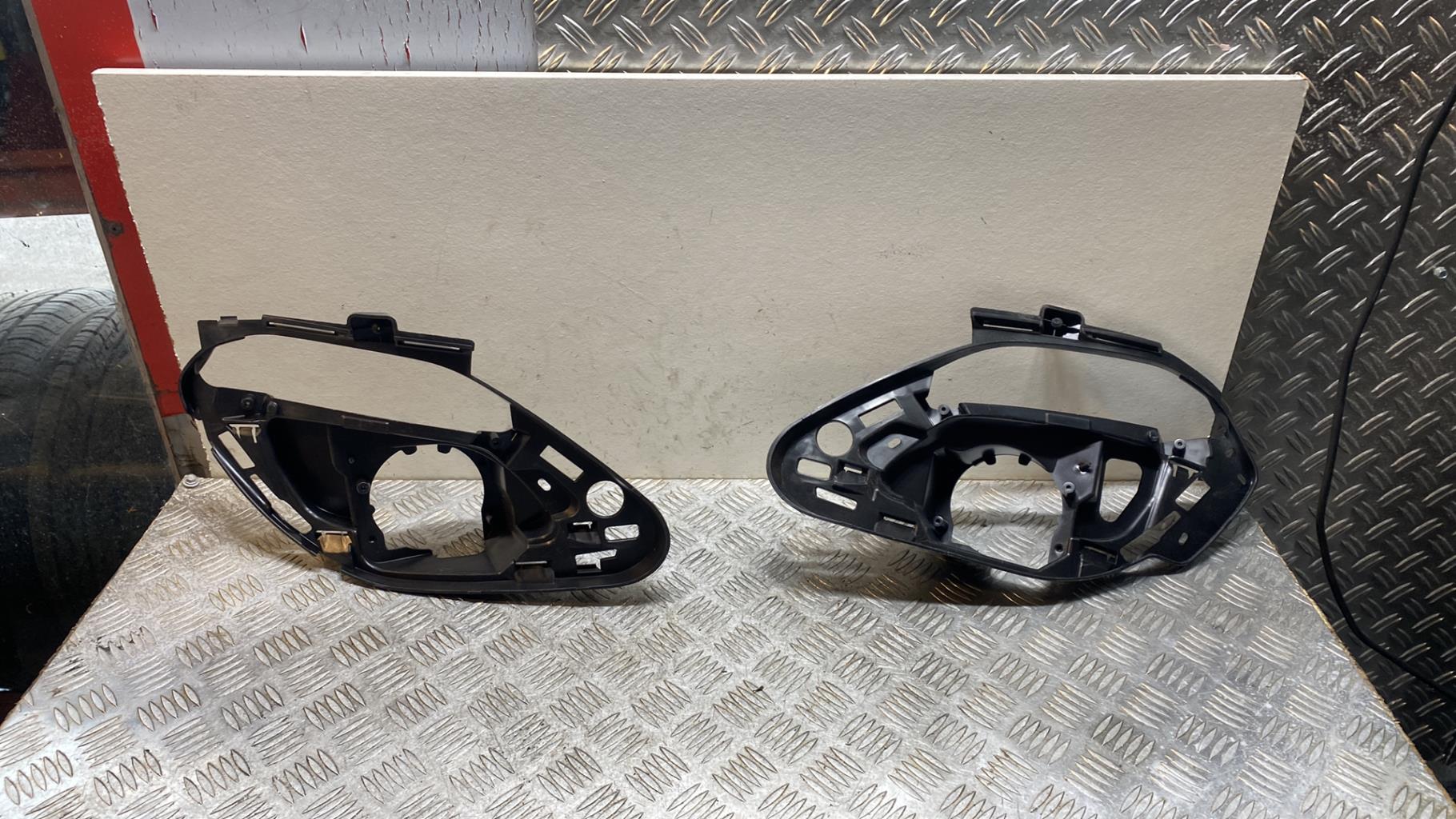 Grille de pare choc PEUGEOT 308 2 PHASE 1  - 1