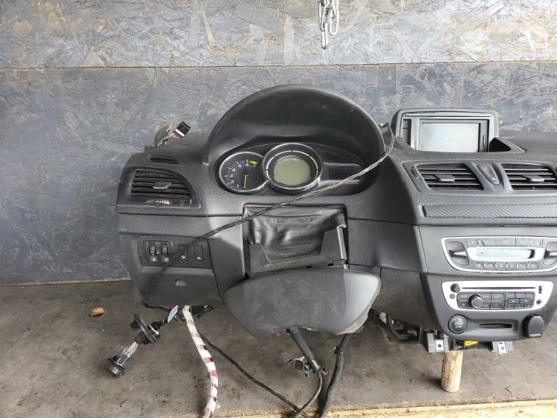 Tableau de bord RENAULT MEGANE 3 PHASE 2 COUPE Diesel - 1