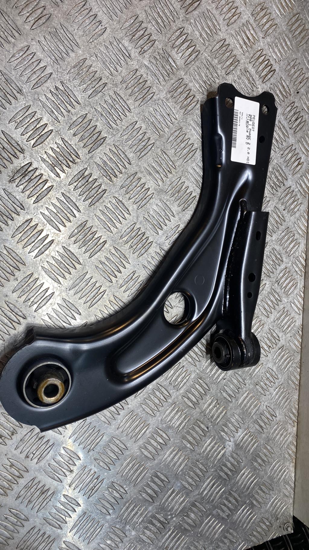 Triangle avant gauche PEUGEOT 308 2  - 1