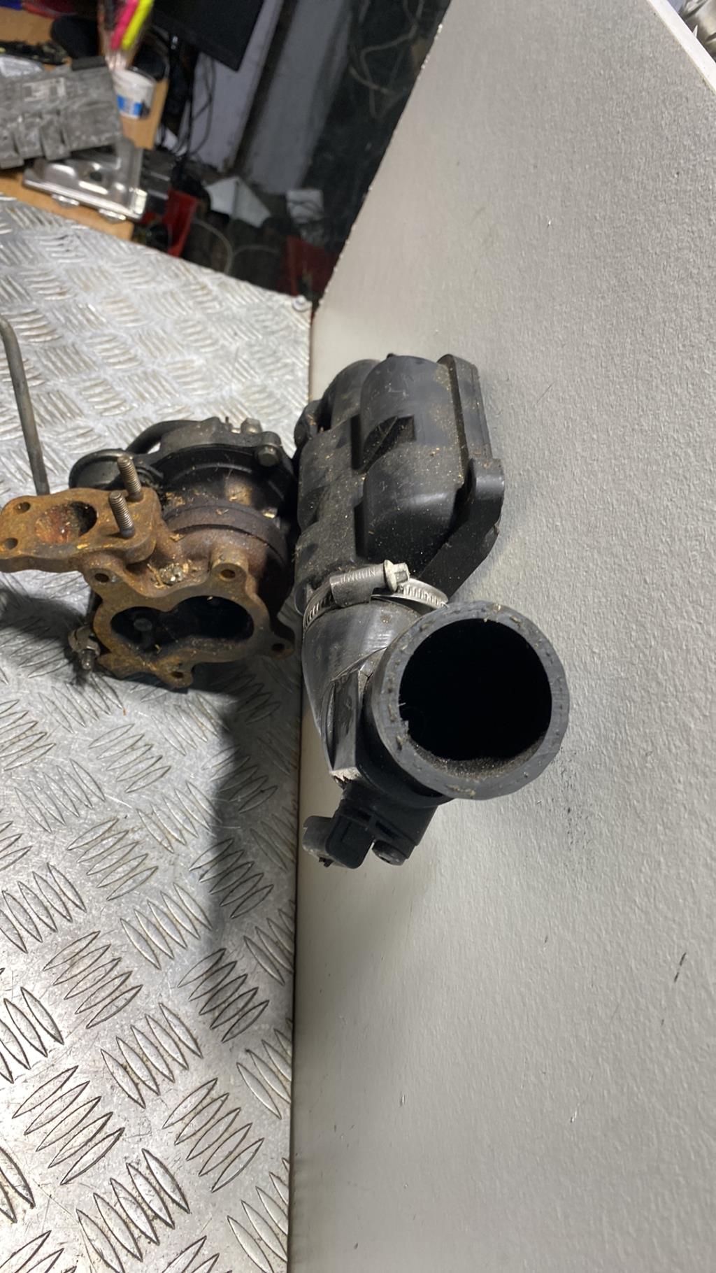 Turbo FORD FIESTA 6 PHASE 1 Diesel - 1