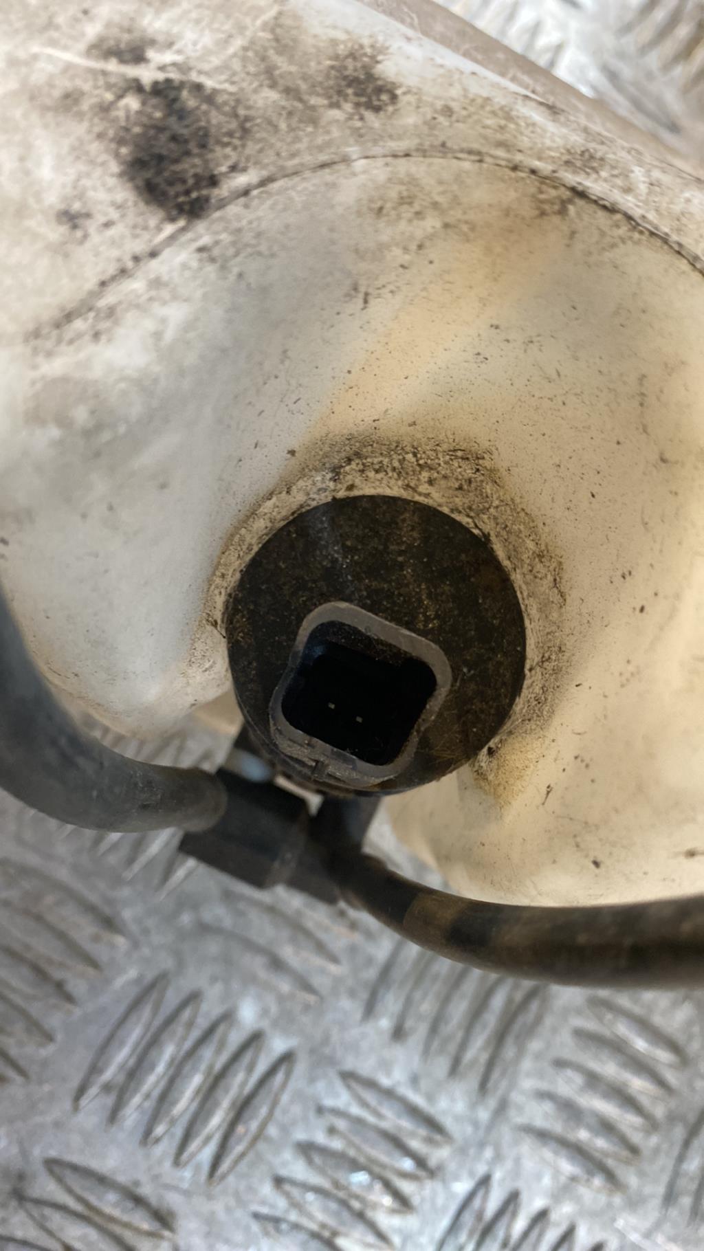 Vase de lave glace RENAULT CLIO 2 PHASE 2  - 1