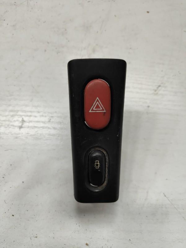 Bouton de warning RENAULT LAGUNA 1  - 1