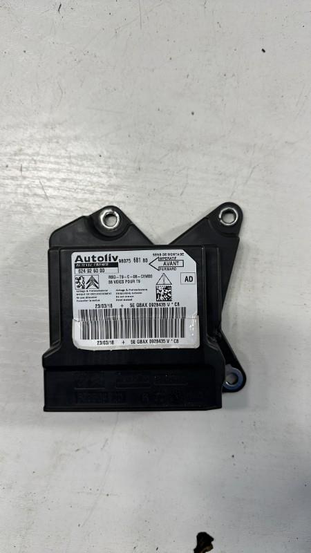 Calculateur PEUGEOT 308 2 PHASE 1 Essence - 1