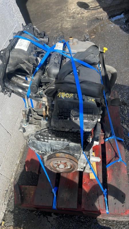 Moteur PEUGEOT 206 PHASE 1 Essence - 1