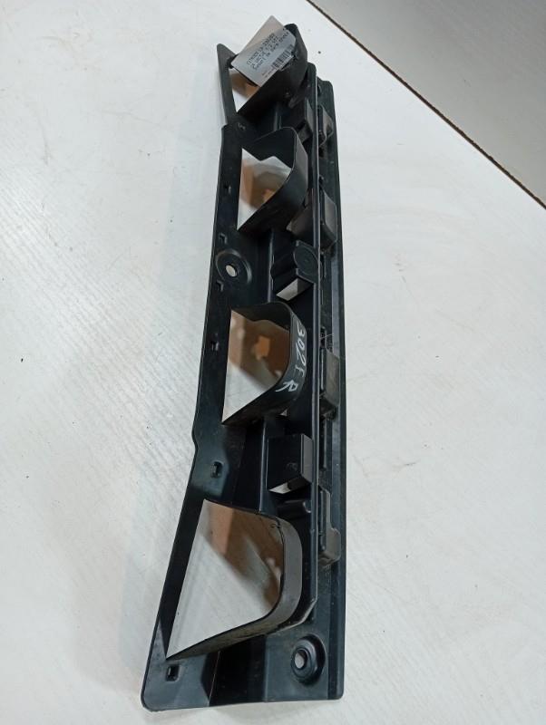 Support de pare chocs arriere CITROEN C4 CACTUS Essence - 1