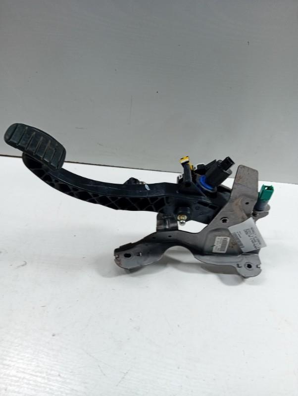 Pedale d'embrayage RENAULT SCENIC 3 PHASE 3 Diesel - 1