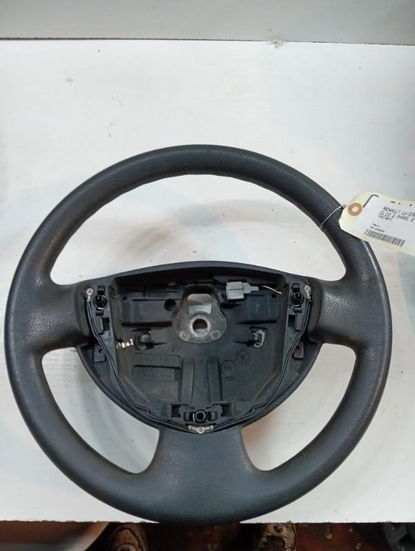 Volant RENAULT CLIO 2 PHASE 2 Essence - 1