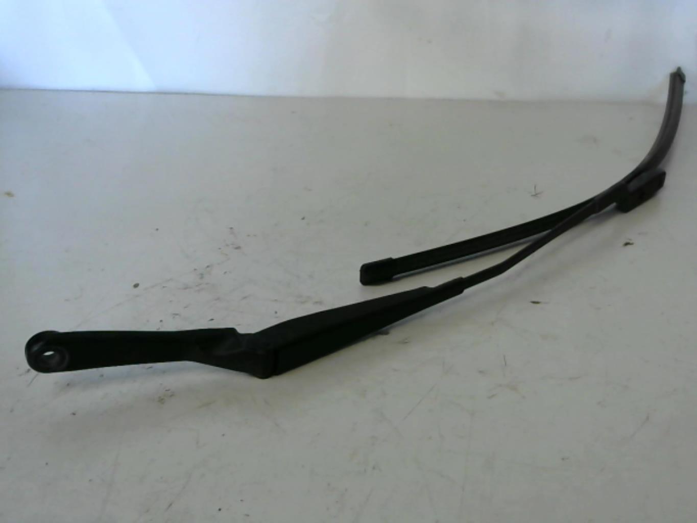 Braccio tergicristallo anteriore destro PEUGEOT 308 1 PHASE 1 Diésel - 1