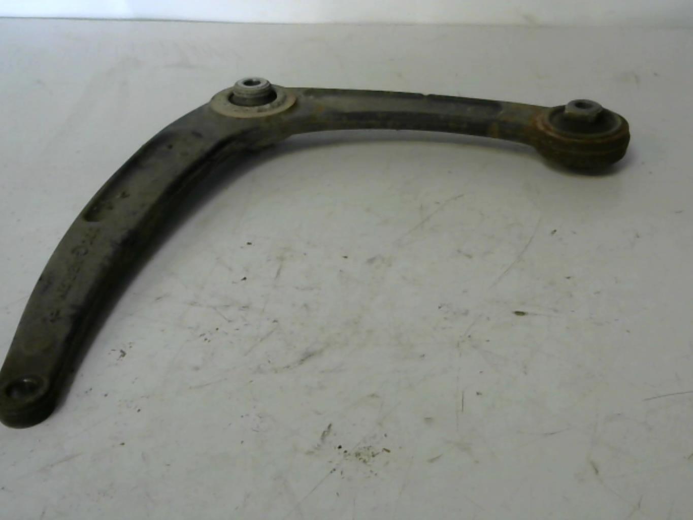 Triangolo anteriore sinistro PEUGEOT 307 PHASE 2 BREAK Diésel - 1