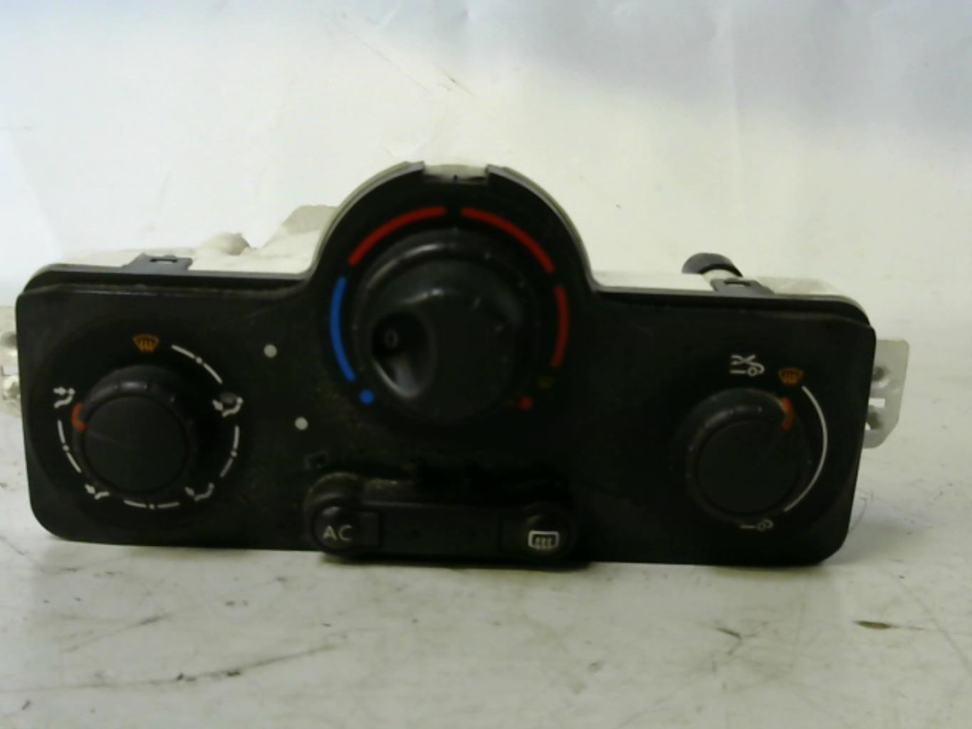 Commande chauffage RENAULT CLIO 3 PHASE 1 BREAK Diesel - 1