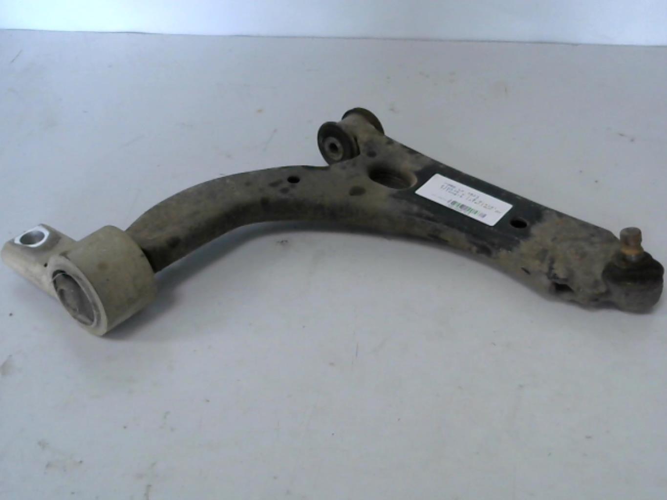 Triangolo inferiore anteriore destro FORD FIESTA 5 PHASE 2 Diésel - 1