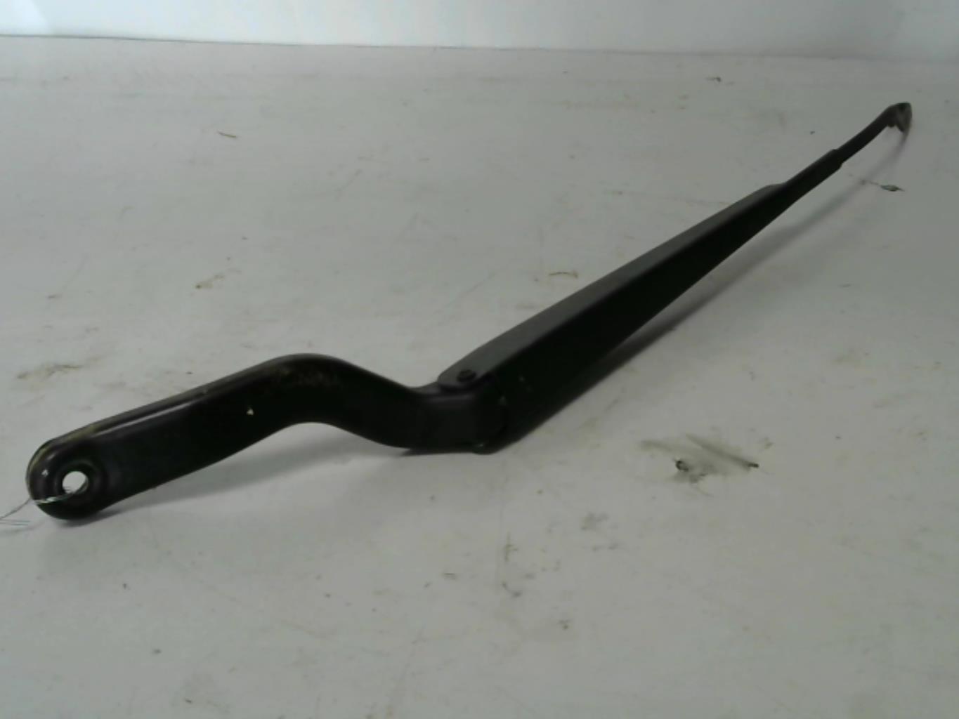 Braccio tergicristallo anteriore sinistro FORD FIESTA 5 PHASE 2 Diésel - 1