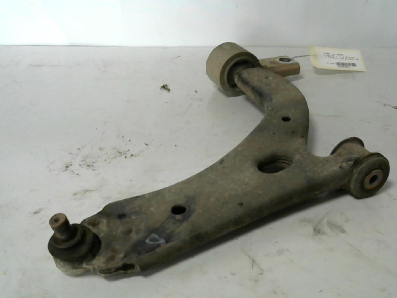 Triangolo inferiore anteriore destro FORD FIESTA 5 PHASE 2 Diésel - 1