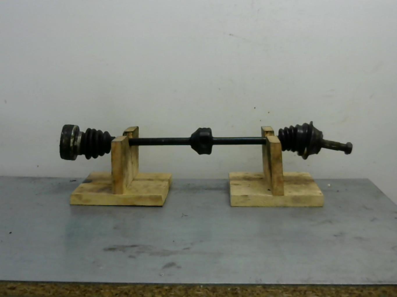 Giunto cardanico albero di trasmissione destro VOLKSWAGEN POLO 3 PHASE 1 Gasolina - 1