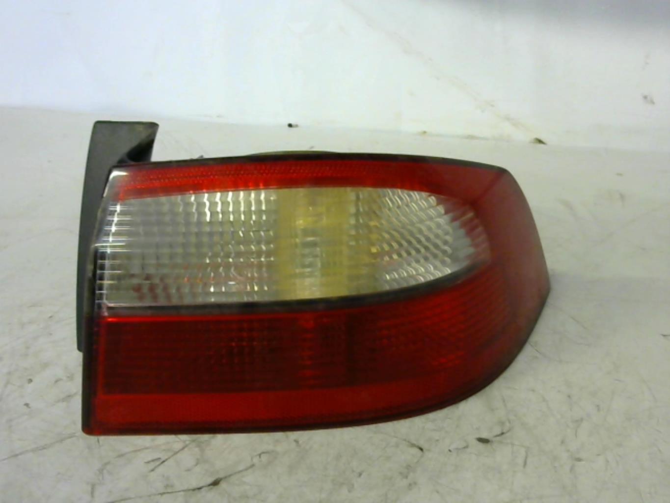 Fanale posteriore principale destro (luci) RENAULT LAGUNA 2 PHASE 1 Gasolina - 1