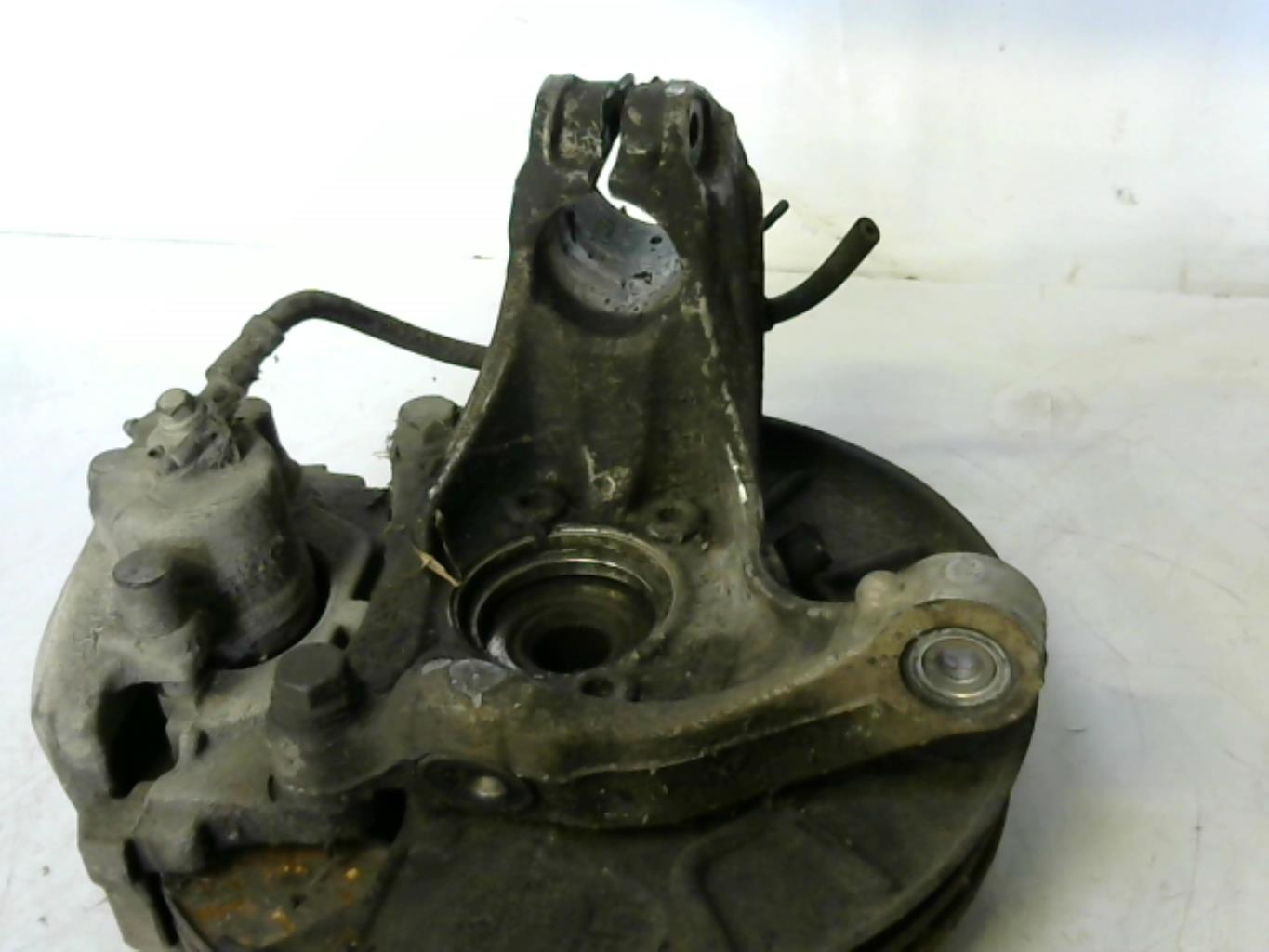Mozzo anteriore destro VOLKSWAGEN PASSAT 5  - 1