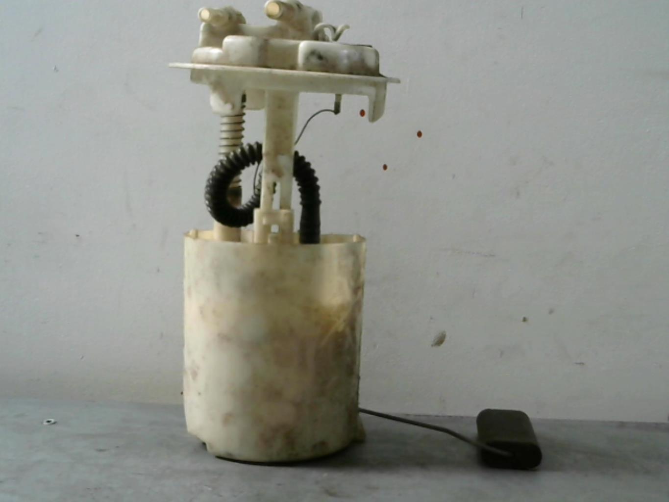 Pompa carburante PEUGEOT 206  - 1
