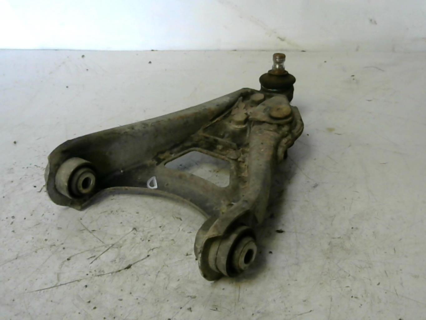 Triangolo inferiore anteriore destro RENAULT CLIO 1 PHASE 3 Diésel - 1