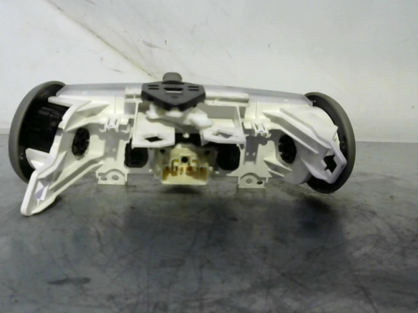 Commande chauffage PEUGEOT 107 PHASE 3 Essence - 1