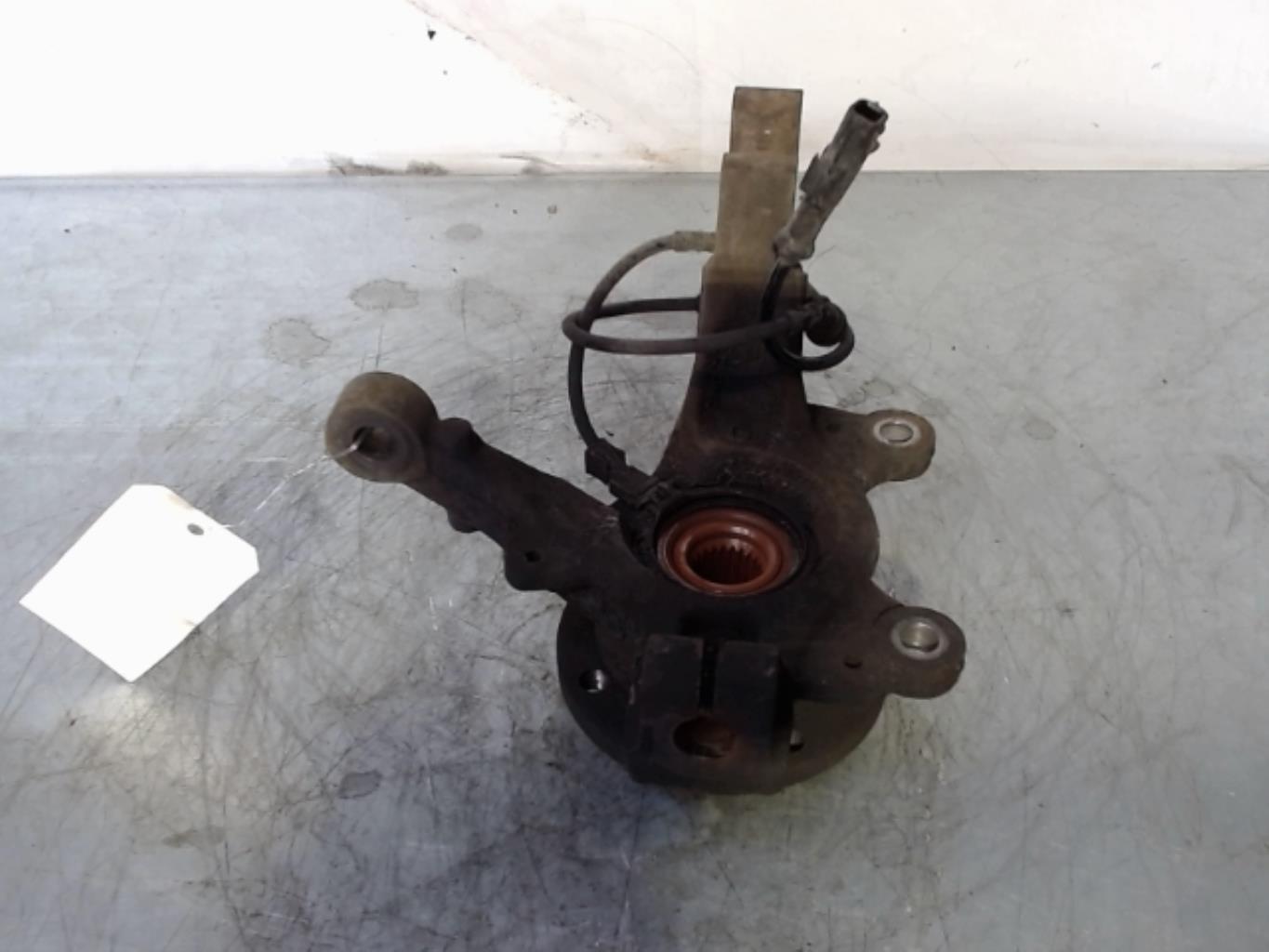 Mozzo anteriore sinistro RENAULT CLIO 3 PHASE 1 Diésel - 1